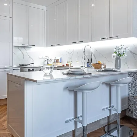 Lägenhet Days - With 2 Bedrooms And 2 Balconies In Vinohrady *