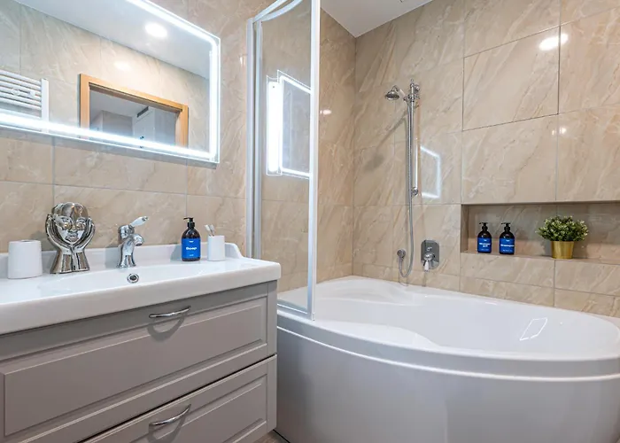 Days - With 2 Bedrooms And 2 Balconies In Vinohrady Lägenhet