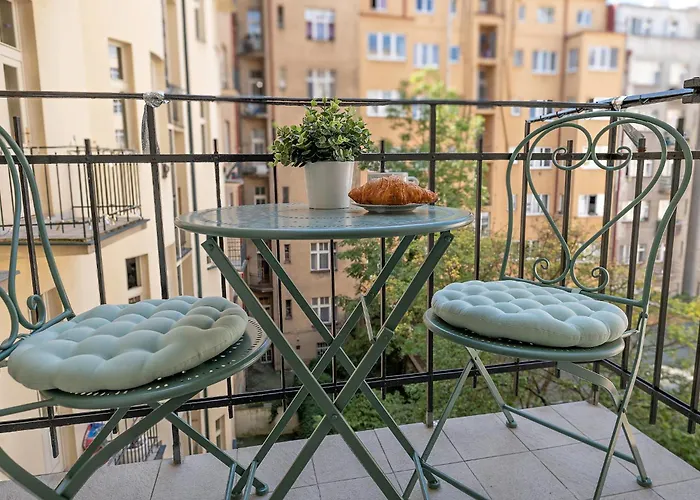 Lägenhet Days - With 2 Bedrooms And 2 Balconies In Vinohrady